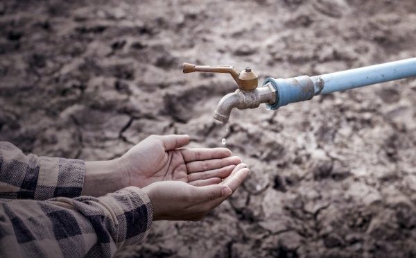 México y Latinoamérica: Emprendimiento que captura agua de lluvia en los techos de las casa, gana concurso de soluciones de agua potable (Diario Financiero)