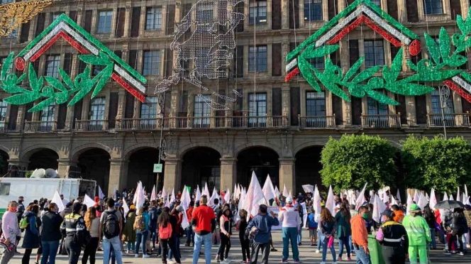 Antorchistas protestan por predio y falta de agua en Tláhuac (Excelsior)