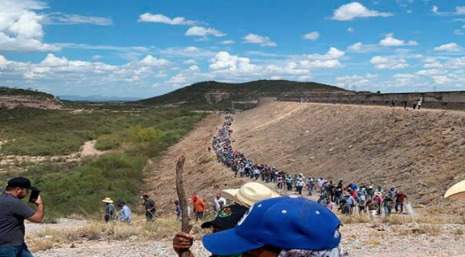 Chihuahua: Toma de presa La Boquilla fue por “huachicol de agua”, acusa AMLO (El Sol de México)