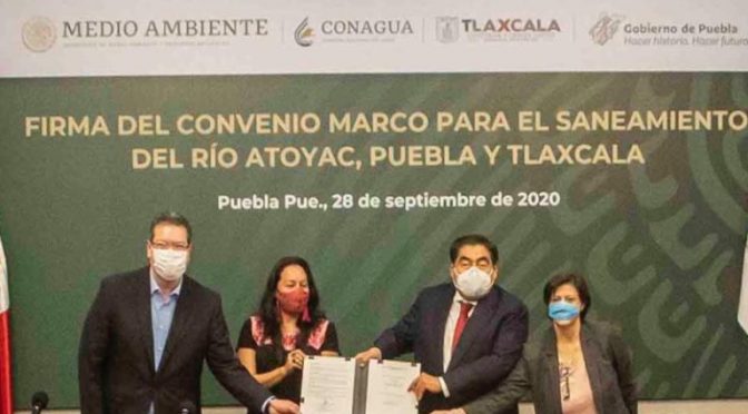Marco Mena firma con Miguel Barbosa, Semarnat y Conagua convenio de saneamiento del río Zahuapan-Atoyac (24 horas)