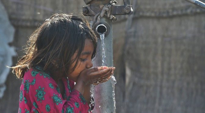 El agua, una fuente de vida que debe ser protegida y transmitida (Vatican News)