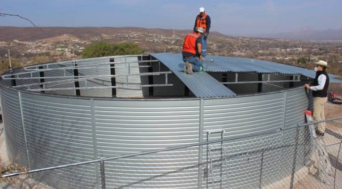 Durango: Dotarán de agua potable a varias colonias de Peñón con nuevo macro tanque (El Sol de Durango)