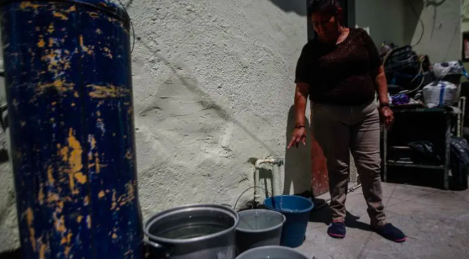 Tras 41 días sin agua, reactivan servicio en Centro de Tlaquepaque (El Informador)