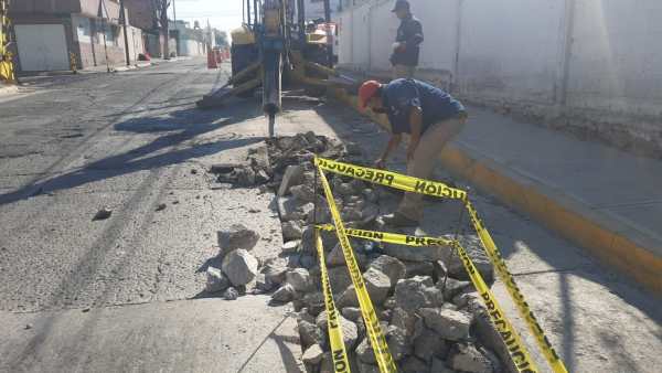 EDOMEX: Construyen línea de conducción de agua potable en Tlalnepantla (asisucede.com.mx)