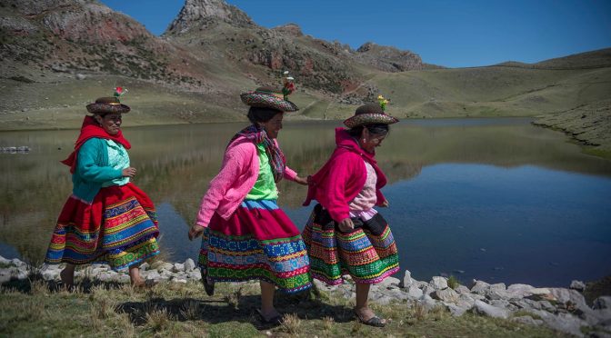 Perú: Las hermanas que crían lagunas (Apacheta)