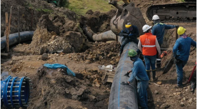Colombia- Más de 500.000 personas del sur de Bogotá están sin agua por emergencia en tubería matriz (Infobae)