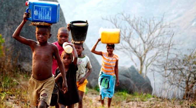 Mundo-Sin acceso al agua y al saneamiento, no puede haber educación (El Ágora Diario del Agua)