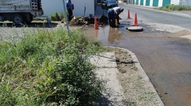 Querétaro-Resurgieron las fugas de agua en San Juan del Río (El Sol de San Juan del Río)