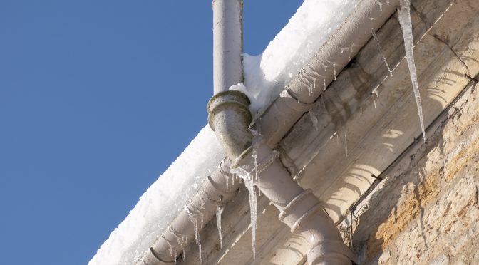 Si en invierno problemas de agua te quieres evitar, las tuberías de tu casa debes cuidar