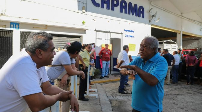 Guerrero- Vecinos bloquean vialidades de Acapulco en exigencia de agua potable (La Jornada)