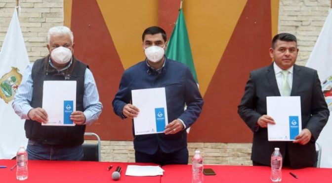Coahuila-Firma alcalde de San Pedro convenio con el Centro de Investigación en Agua (El Sol de la Laguna)
