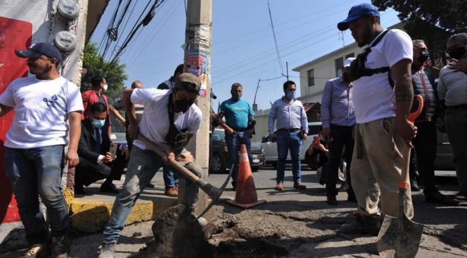 Estado de México-En Izcalli se proponen reparar fugas de agua en menos de 72 horas (8 Columnas)