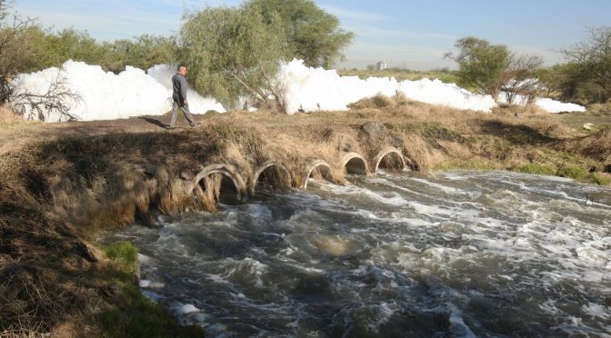 México-Contaminantes del río Santiago superan hasta mil veces límite tolerado: estudio (La Jornada)