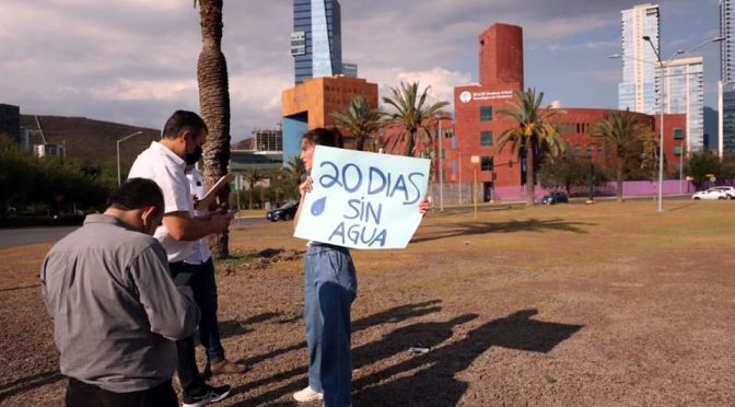 Monterrey- Protesta por agua (El Norte)