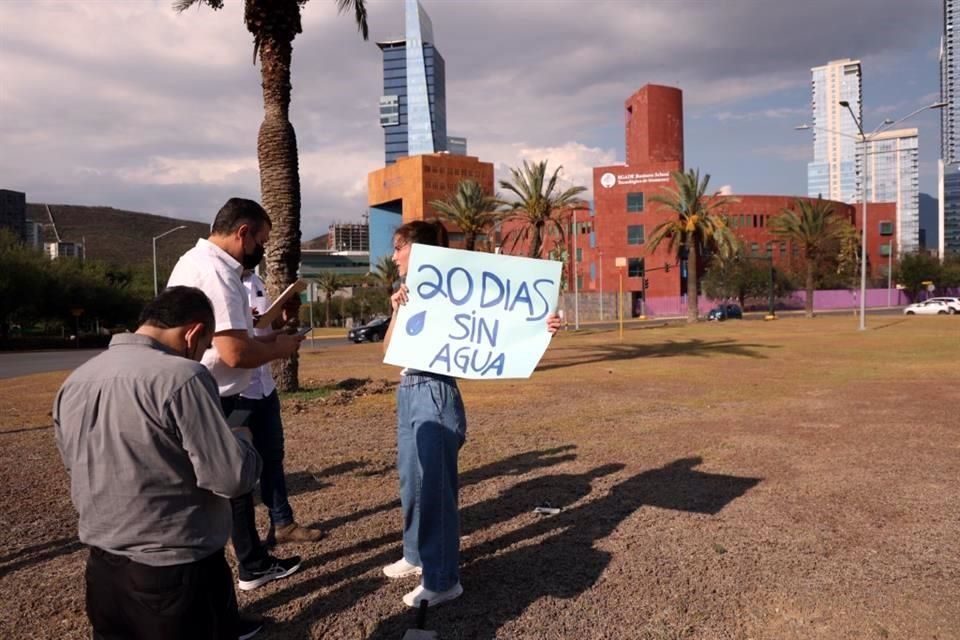 Monterrey- Protesta por agua (El Norte)