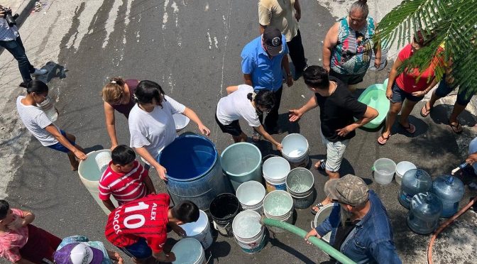 México-Agua y Drenaje usará pipas y cisternas para su plan emergente de suministro de agua en NL (Publimetro)