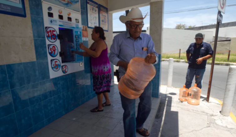 Monterrey- Ajustes a ley en materia de agua potable arriesgan viabilidad operativa de Servicios de Agua y Drenaje de Monterrey (El Economista)