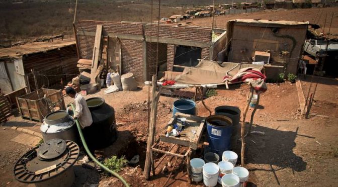 México – México ‘tiene sed’: Inegi estima que millones de mexicanos carecen de agua potable (El Financiero)