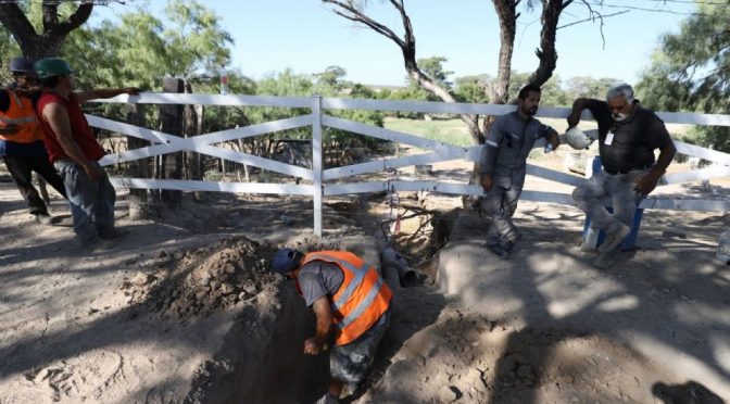 Coahuila -El agua del Río Sabinas que se pinta naranja, no es un riesgo para el consumo humano (MVS Noticias)