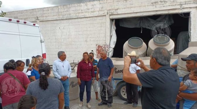 Ciudad Juárez – Entregan a familias 197 contenedores de agua (Diario)