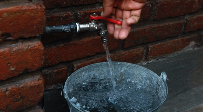 CDMX – Urge UAM iniciar programas de administración del agua ante crisis (La Jornada)