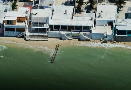 Yucatán-Yucatán ha perdido 70 centímetros de playa cada año desde 1980 (La Jornada)