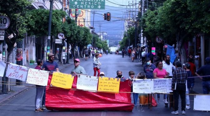 Morelos – Colapsa Cuernavaca: Bloquean los accesos a la ciudad por falta de agua (Proceso)