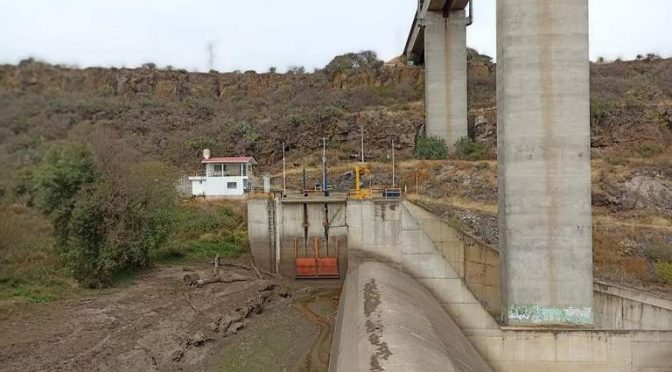 Querétaro – Garantizan abasto de agua en cultivos mediante bombeo (El Sol de San Juan del Río)