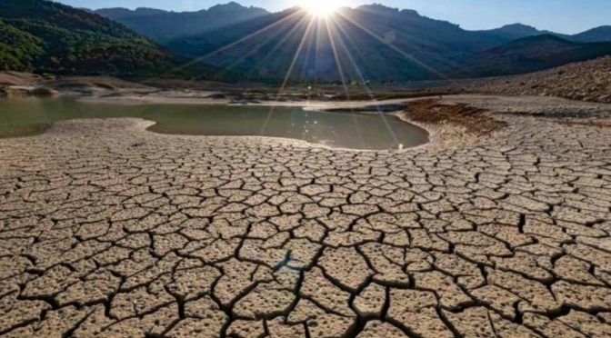México – 71% de México vive bajo presión hídrica y el 60% de los cuerpos de agua están contaminados (América economía)
