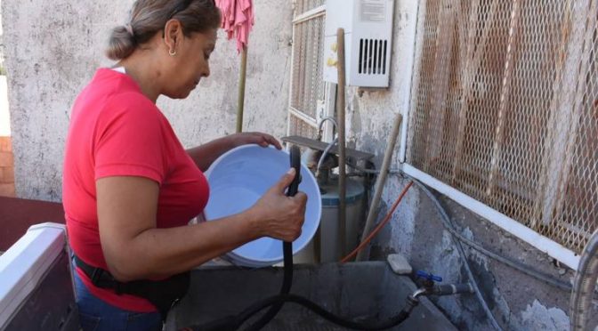 Chihuahua-Vecinos reportan dos semanas sin agua en Villas del Real (El heraldo)