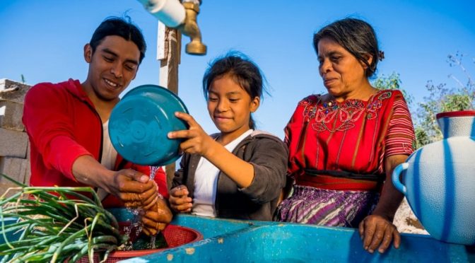 Internacional-El acceso a agua y saneamiento mejora las posibilidades educativas y laborales de mujeres y niñas (iagua)
