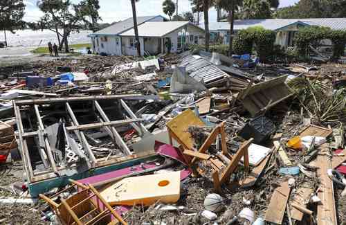 Internacional-Tres muertos y severas inundaciones deja en Florida el paso de Idalia (La Jornada)
