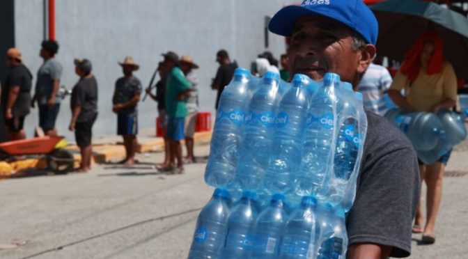 Guerrero-Libran batalla por el agua en Acapulco (Luces del siglo)