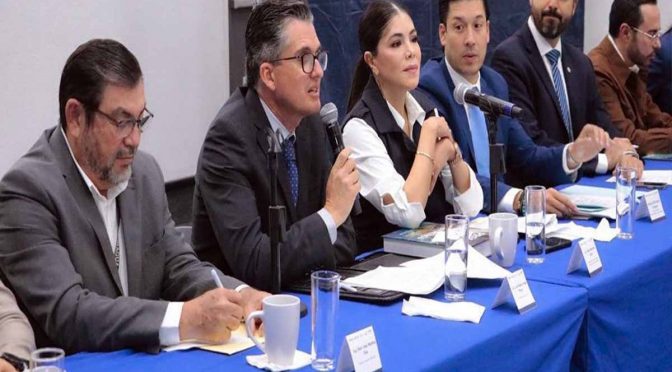 Querétaro-Presenta Consejo Consultivo del Agua avances en materia hídrica (Am de Querétaro)