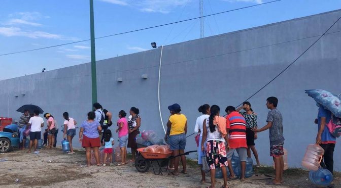 Guerrero-Desesperación en Acapulco: residentes luchan por obtener agua (Expreso)