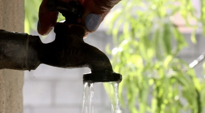 Nuevo León – Vecinos del sur de Monterrey realizan estudio y aseguran que el agua está contaminada (ABC Noticias)