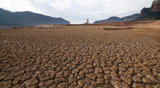 Mundo – Barcelona entra en emergencia por la sequía e impone nuevas restricciones de agua (RFI)