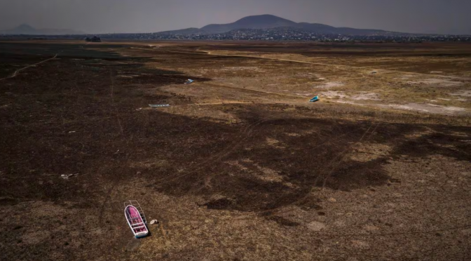 Estado de México – El día en que el agua se hizo fuego: la laguna de Zumpango agoniza por la sequía (El País)