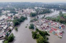 Toluca-Los Reyes Ixtacala amanece bajo el agua; reportan más de 900 autos afectados (El Sol de Toluca)