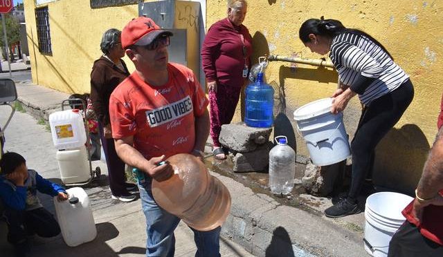 Chihuahua – Rehabilitan equipo de extracción para garantizar agua durante olas de calor (El Sol de Parral)