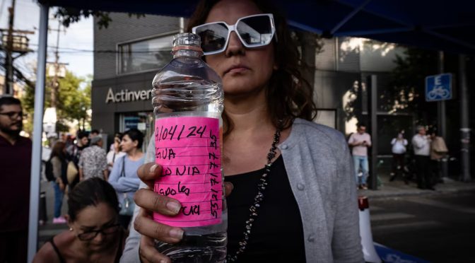 CDMX – Un mes sin respuesta en la crisis del agua contaminada en Ciudad de México (El País)