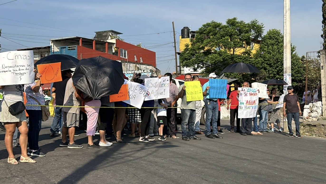 Veracruz- Vecinos bloquean calles por falta de agua en Xalapa (Hora Cero)