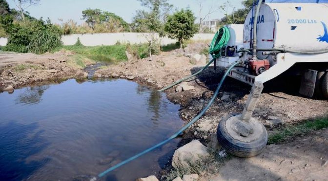 Veracruz-Habrá multas por la extracción de agua en El Castillo por piperos; Conagua no ha dado concesión (Diario de Xalapa)