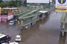 Estado de México – ¡Ecatepec bajo el agua! Inundaciones y caos vehicular tras torrencial lluvia (La Jornada)