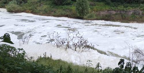 Hidalgo – Aguas negras del Valle de México contaminan río De Anaya, en Hidalgo (La Jornada)