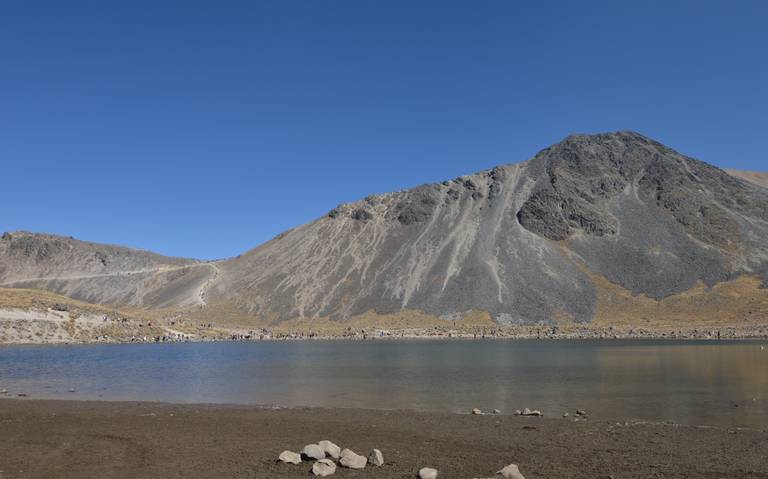 Edomex. – Lagunas del Nevado de Toluca siguen perdiendo agua (El Sol de Toluca)