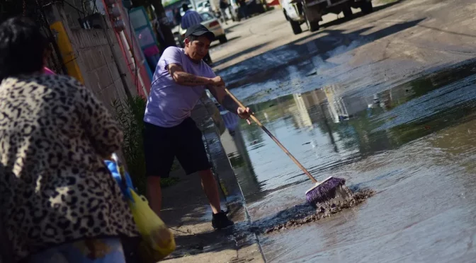 Oaxaca – Deslizamiento de tierra en Agua de la Rosa deja viviendas dañadas y personas lesionadas (Municipios Digitales)