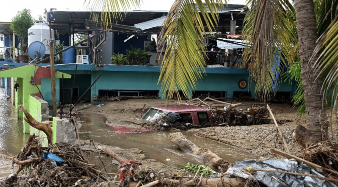 Guerrero – Rehabilitar servicio de agua y caminos, prioridades en Acapulco: Sheinbaum (La Jornada)