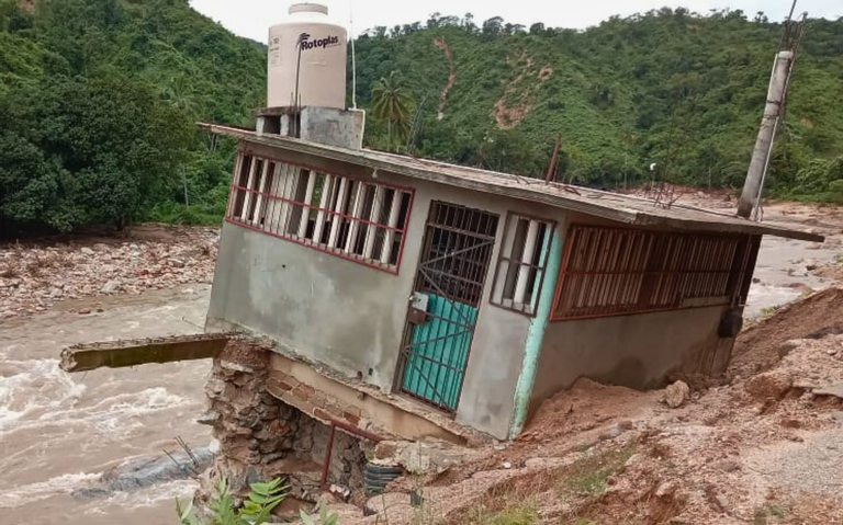 Guerrero – Acapulco, sin agua otra semana más por los estragos de John (El Sol de Puebla)