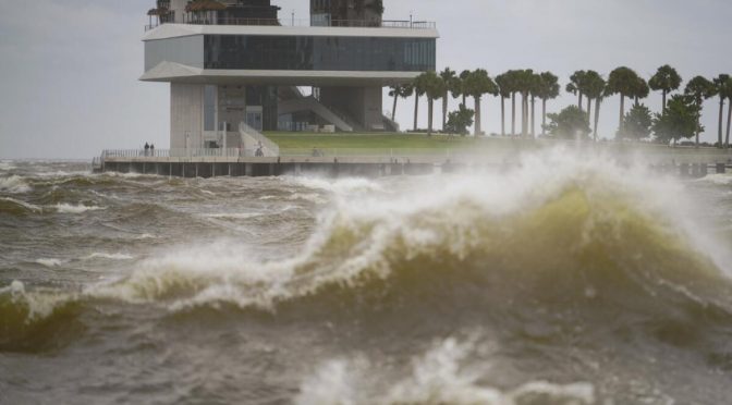 Internacional – Cortes de agua y electricidad provocados por Helene ponen a prueba a residentes en las Carolinas y Georgia (Univision Noticias)